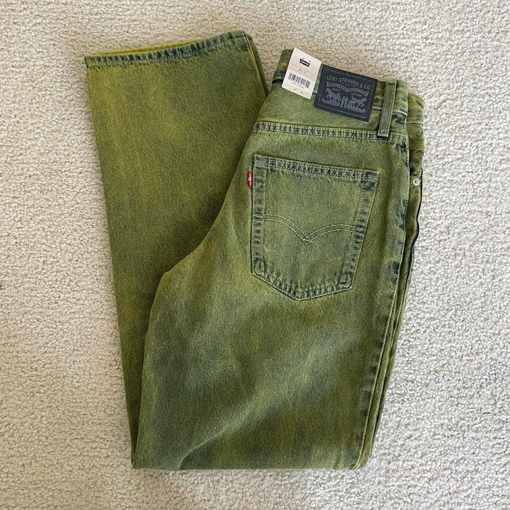 Levi's Green Relaxed Fit Jeans with Vintage Appeal